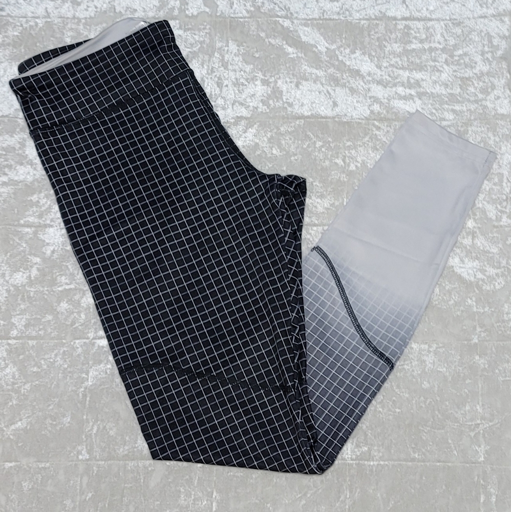 Forever21 Black White Plaid Ombre Full Length Leggings